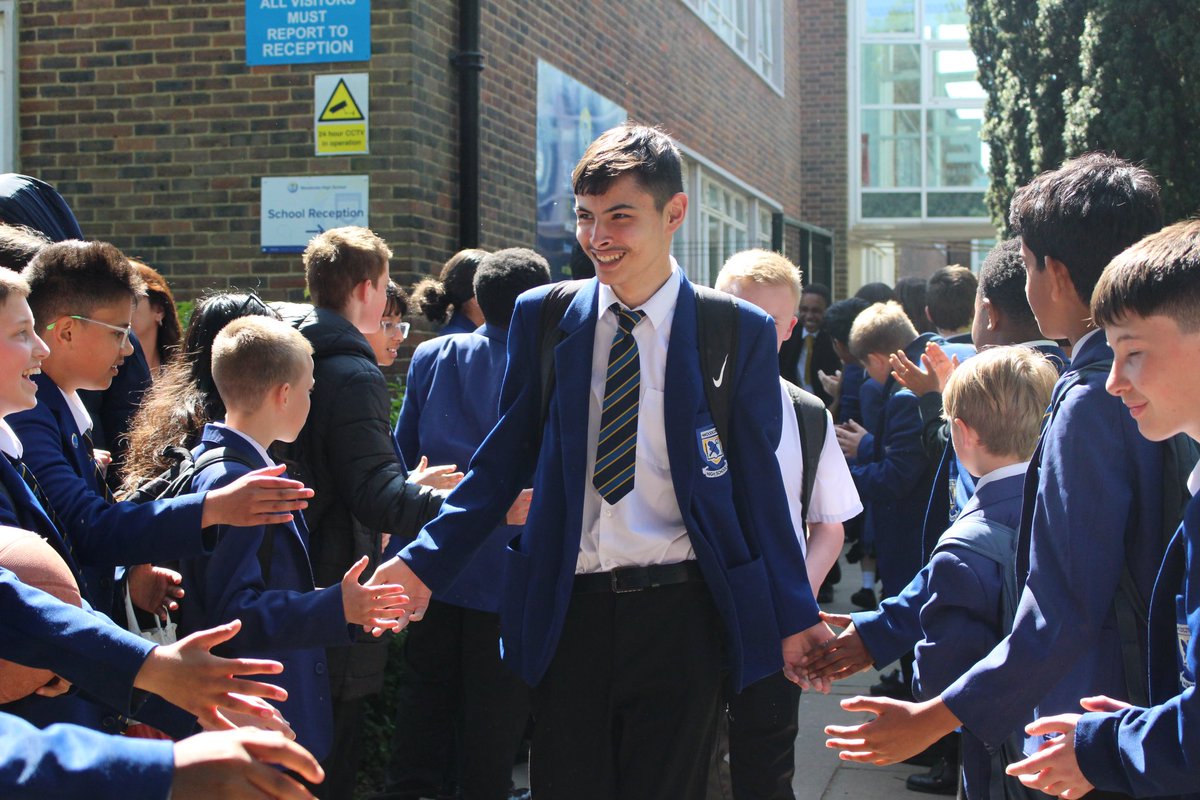Woodcote High School on Twitter "WeAreWoodcote Guard of Honour for our Year 11s yesterday