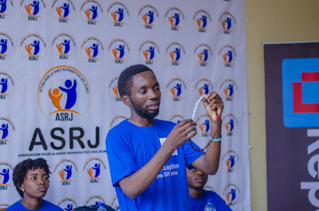 nathan_ngongo's tweet photo. #En marge de la journée internationale de l’hygiène menstruelle, @Asrjrdcongo a sensibilisé  à #Bukavu une #centaine des jeunes en collaboration avec #U_report au cours d’une conférence débat organisée autour de la gestion de l’hygiène #menstruelle et le calcul du cycle menstruel https://t.co/t6ellAC8u1