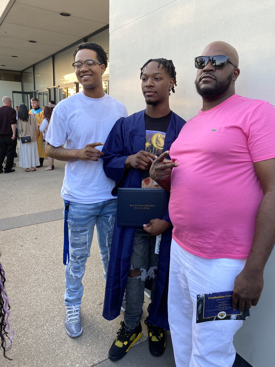 My dad graduated college, my big brothers a senior in college, I’m headed to college in August we all graduated from Battle Creek Central.  #legacy #bccalumni #generationalpovertyeliminated
