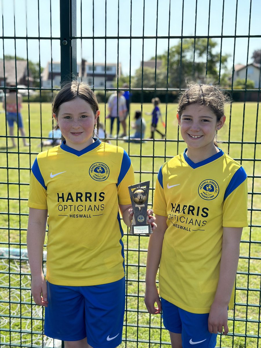 Super proud of the girls this morning. @heswalljuniorsfc A friendly match played in great spirit (which they won). #heswall #heswalljuniorsfc #harrisopticiansheswall #girlpower #thisgirlcan