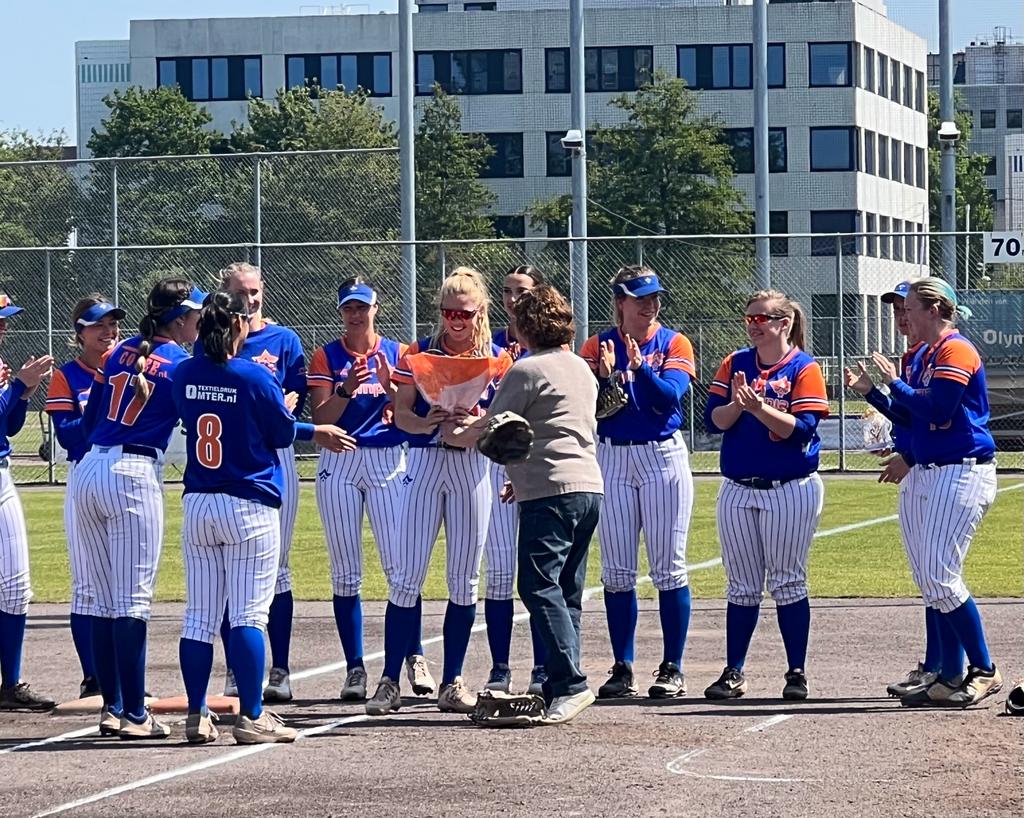 Congratulations to Britt Vonk for 200 (!) international games for the Dutch national team