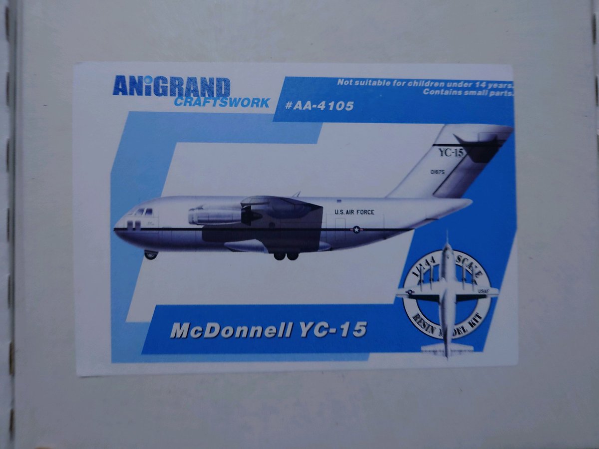 mini_weapons's tweet photo. おお、神よ

貯金すると言いながら

またニッチな飛行機を海外通販で買ってしまった私をお許し下さい

アーメン

#144スケモ　#YC15  #開封の儀 https://t.co/wRbgNS80ro