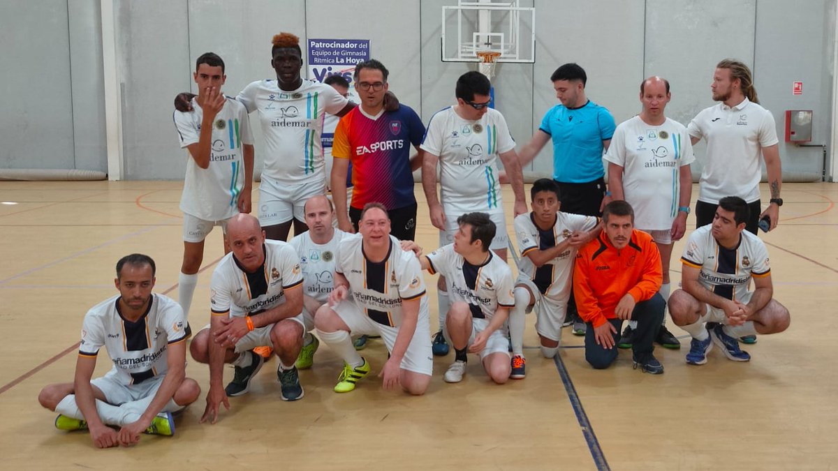 la_plorcacd's tweet photo. ⚽ RESULTADO - FÚTBOL SALA
#APANDIS 🤝 𝘿𝙀𝙋𝙊𝙍𝙏𝙀 𝙄𝙉𝘾𝙇𝙐𝙎𝙄𝙑𝙊
📋 TEMP. 2023
🏆 XIV LIGA @FEDEMIPSRM1
ℹ Jornada 7ª - Grp. B
🗓 SÁBADO 27/05/23
✅ #APANDIS_PeñaMadridista (Ganó)
vs
❎ @Aidemardeportes @CFS_Pinatar
#compromiso
#somospeña
#lailusióncontinúa https://t.co/JXTE2LKpk7