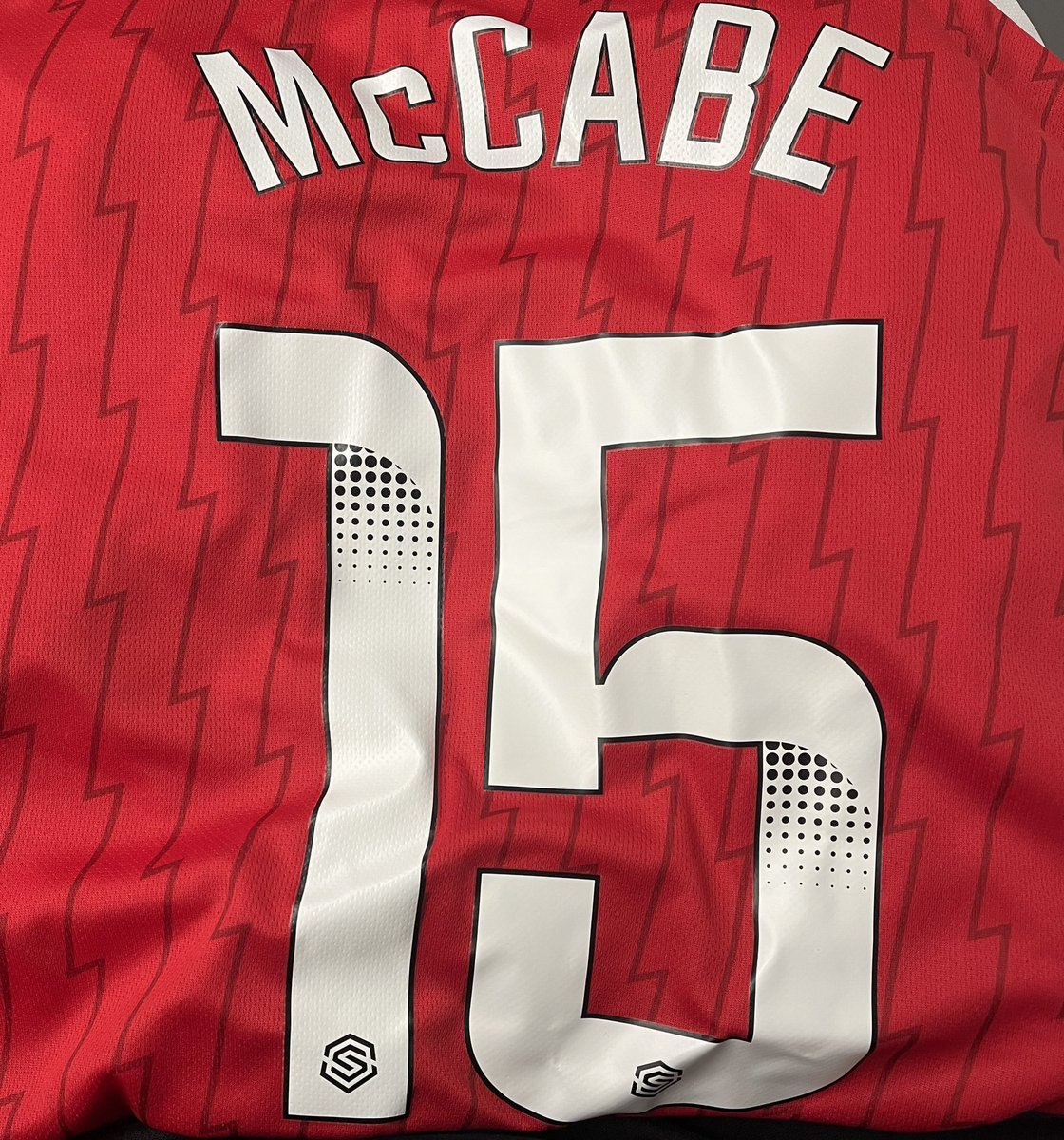 Had to make a little stop on my way to borehamwood for the final time this season and had to go back to the legend that is @katie_mccabe11 on the back.   Come on @arsenalwfc  @arsenalwomensc #arsenalwomen #barclaysfawsl