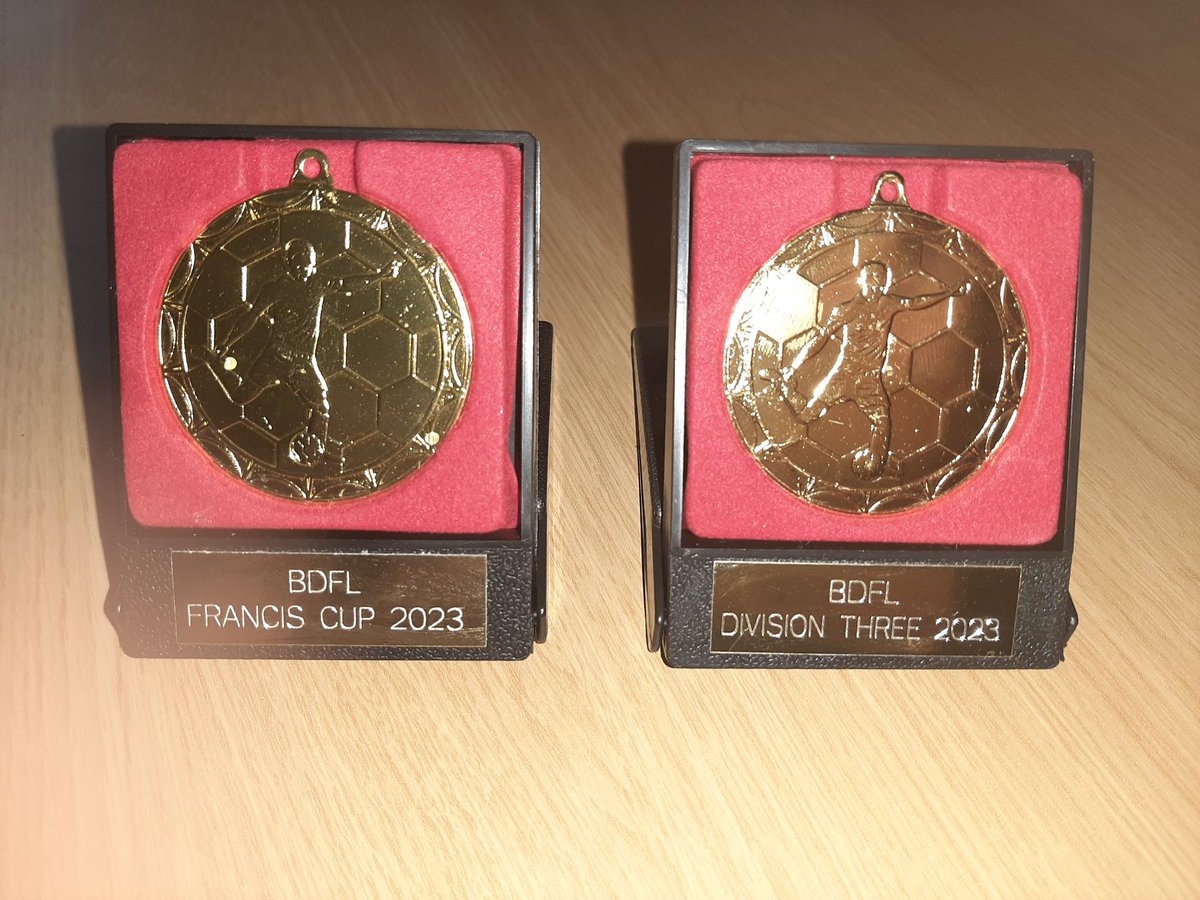 Great night last night at The Hunting Lodge for our presentation night to round off a fantastic season for the club.

Young player of the year - Brandon Bonner
Player's player of the year - Niall Ward
Manager's player of the year - Sean Webb
Club man of the year - Aidan Morrison