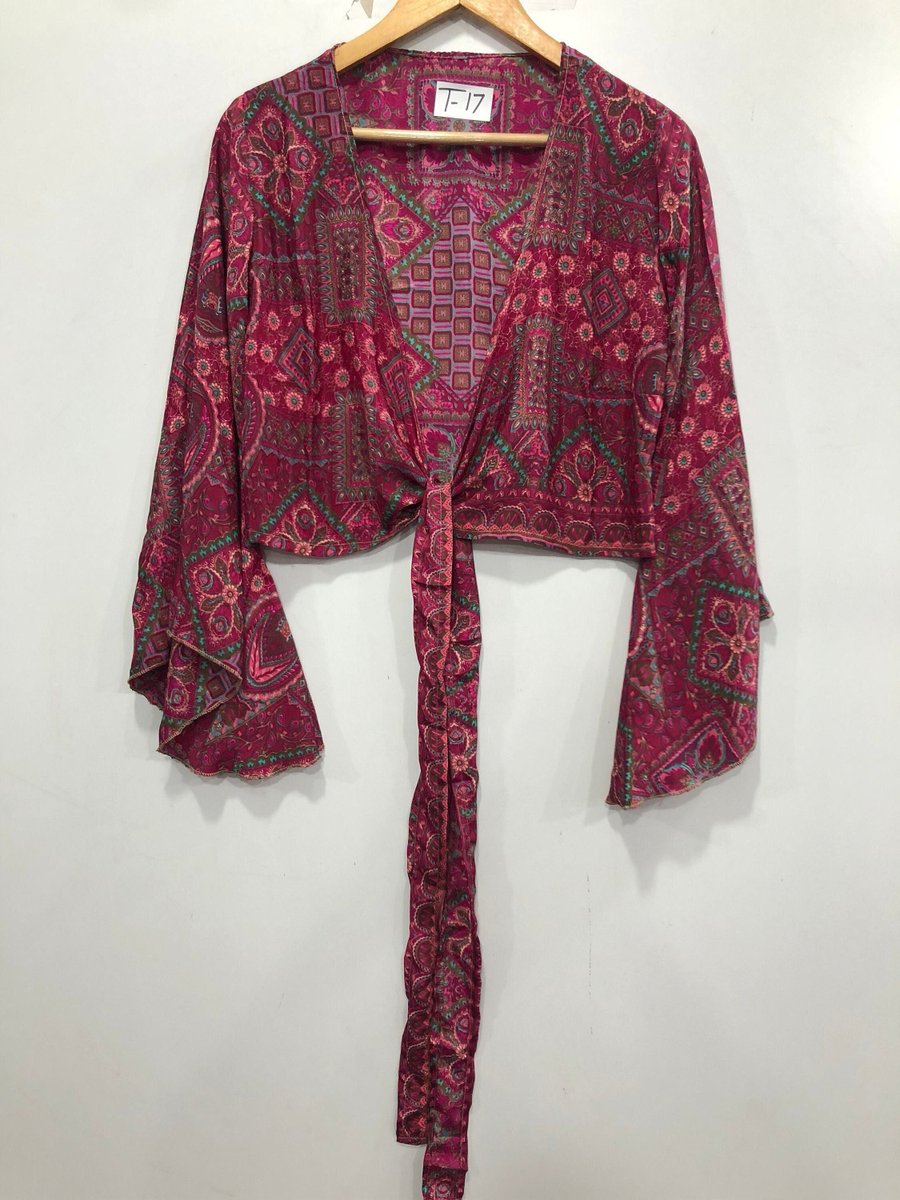 JaipurdesignSh1's tweet photo. #silktop #croptop #summerwear #beachcoverup #top #silkcroptop #floraltop #giftsforher #softandcomfertable #silkjackets #womansclothing
https://t.co/jr9TiG1NRf https://t.co/pvda2LONm8