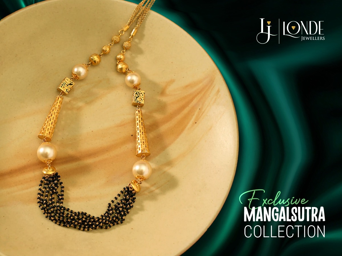 Unveiling Elegance
Explore our exquisite and exclusive Mangalsutra collection that celebrates the everlasting bond of love and commitment.
Visit the store or Tap the link in our bio to browse and shop now!
#londejewellers #jewellers #wedding #weddingjewellery #magalsutra #nagpur