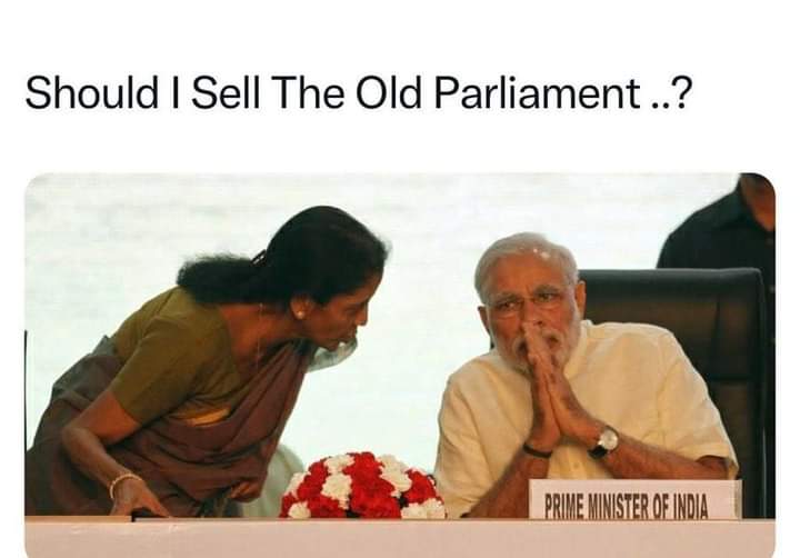 MUNNA_2496's tweet photo. Bech De Kya??
#NewParliamentBuilding #GodiMedia #ModiHaiToMumkinHai #ModiForSale @2Captainparody @LathaReddy704 @jayantdeshm @Umakarrp16 https://t.co/XdxhBYpBob