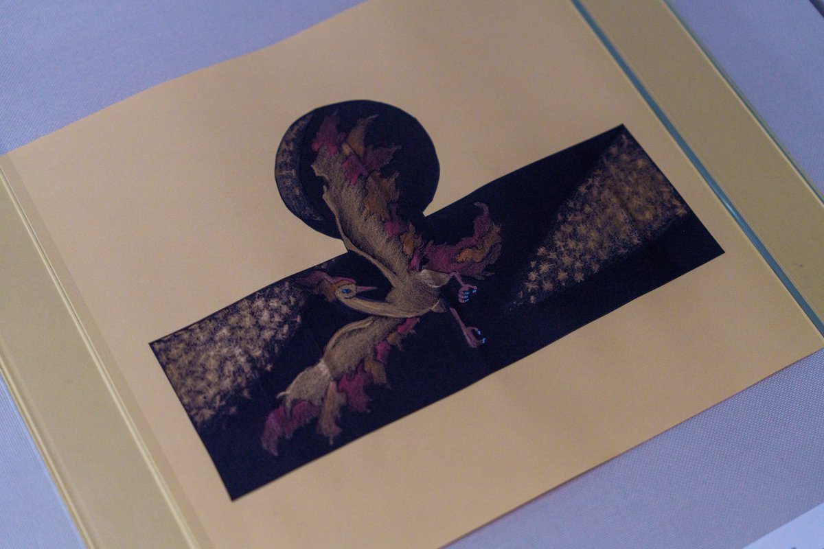 ファイヤー
漆、蒔絵

こまかーーーいきれーい
なんか熱そう

作者:田口義明さん

4Kで読み込むと綺麗に表示可能です

#ポケモン工芸展 #金沢