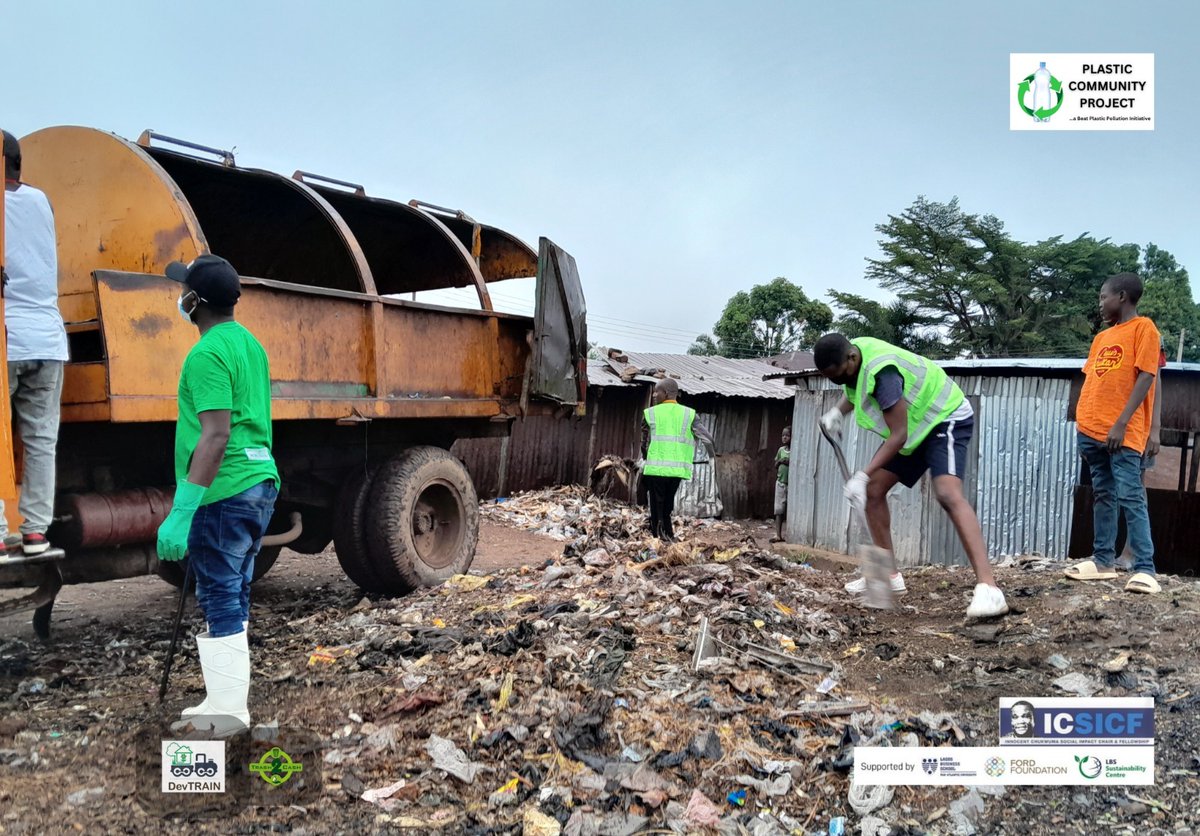 DevTrainNg's tweet photo. We did it! 🎉 The Yagba Market, Northbank Clean-Up exercise was a tremendous success, thanks to the incredible efforts of everyone involved.
#YagbaMarketCleanUp
#PlasticCommunityProject https://t.co/sB0YkZoT4Q