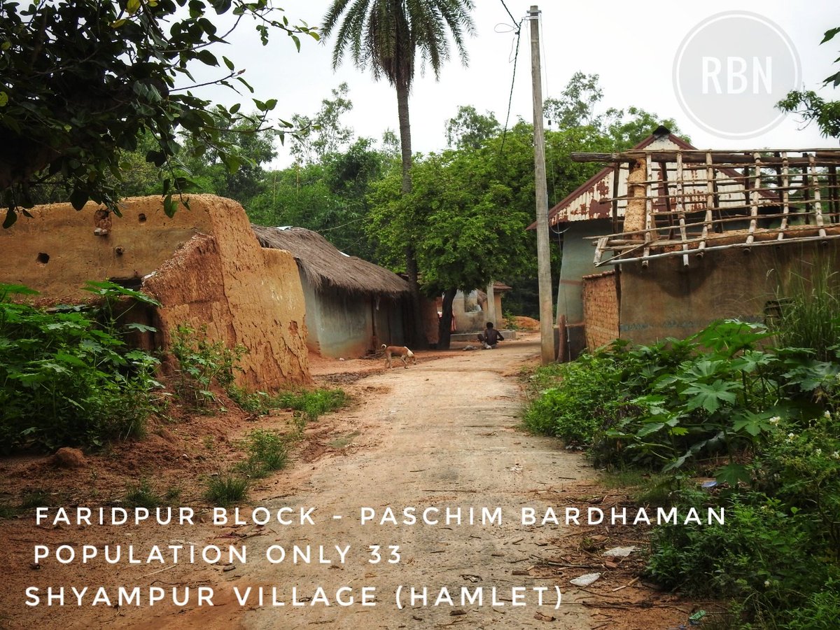 mygeograph82328's tweet photo. During #monsoon i went this #tribal #hamlet #2020 
#Tropical #deciduous #forest 
only #lateeite #soil #zone in #west_bengal #India 
10 km from #durgapur #city 
mainly #santhals #tribe living there and with very low #population density 
#my_geography 
#Ruben https://t.co/OikMykC7G7