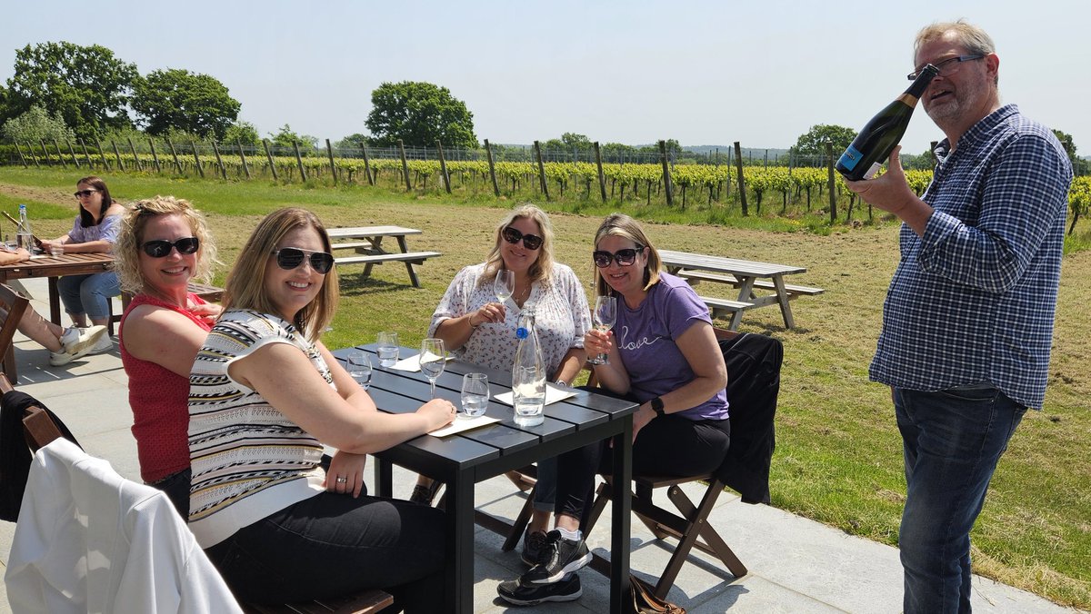 Beautiful day in the vineyards, we are just doing our #tasting with the owner <a href="/WoodchurchWine/">Woodchurch</a>
