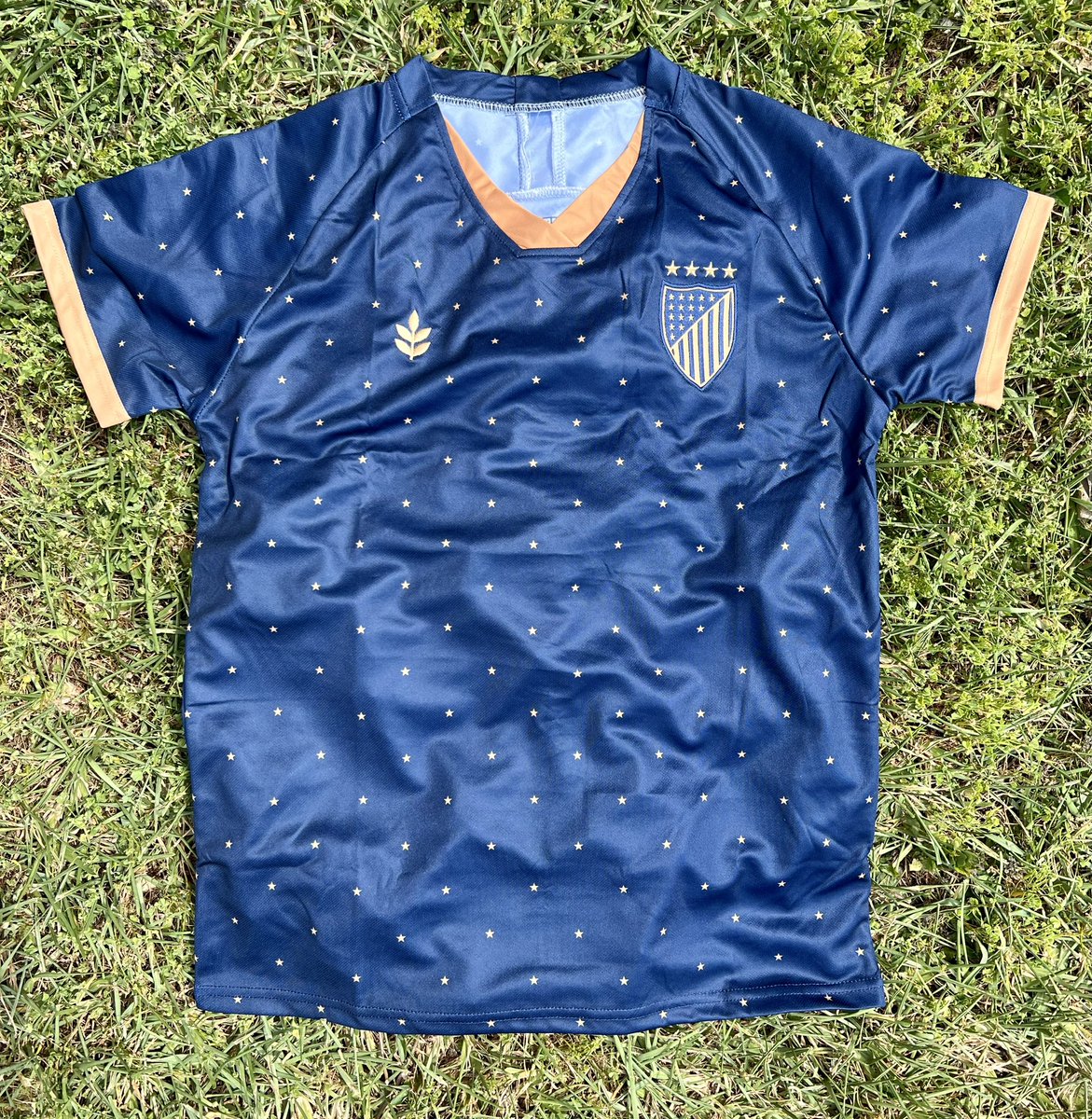 olive_york's tweet image. It’s a 🇺🇸 Giveaway!

We have one size Large, ready for you to win.

1️⃣ follow @olive_york 
2️⃣ RT this!
3️⃣ 🤞

One winner chosen mañana - good luck!