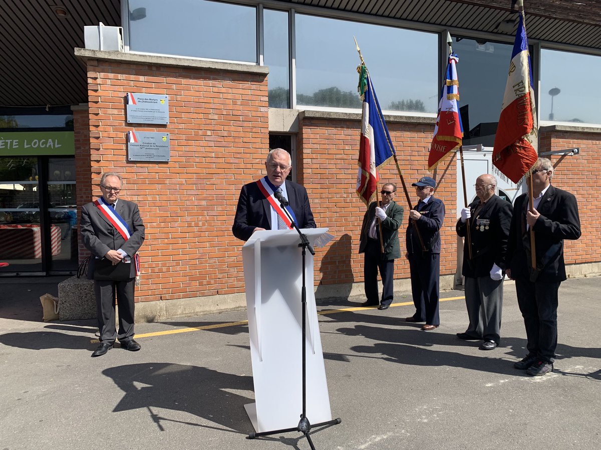 Laurent Sauerbach (@l_sauerbach) on Twitter photo Aujourd’hui, <a href="/Viryofficiel/">Viry-Chatillon</a> commémore le 80e anniversaire de la création du C.N.R. Le 27 mai 1943, sous la direction de Jean Moulin, toutes les composantes politiques et syndicales unissaient leurs efforts pour lutter contre la barbarie nazie et pour préparer la France d’après. Aujourd’hui, <a href="/Viryofficiel/">Viry-Chatillon</a> commémore le 80e anniversaire de la création du C.N.R. Le 27 mai 1943, sous la direction de Jean Moulin, toutes les composantes politiques et syndicales unissaient leurs efforts pour lutter contre la barbarie nazie et pour préparer la France d’après.