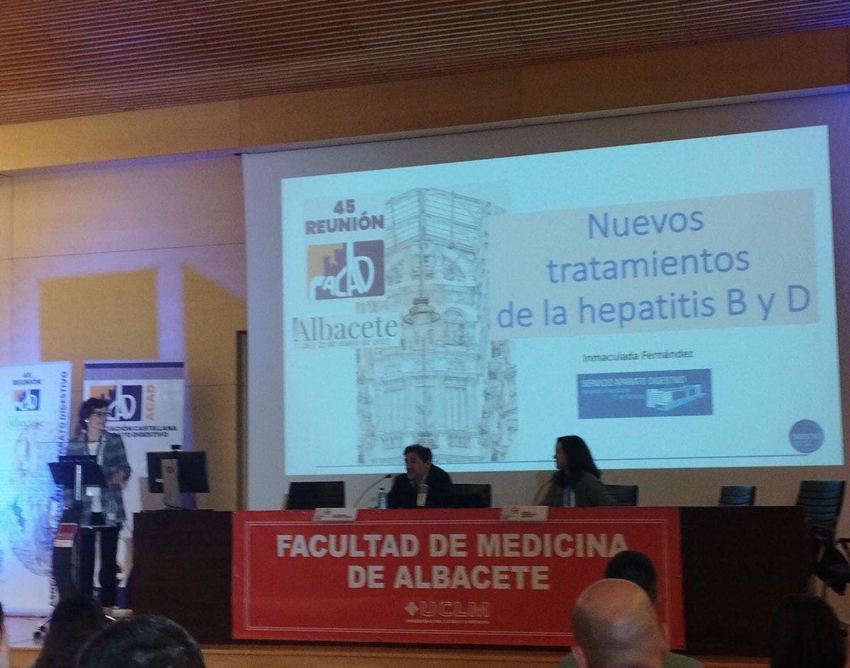 “Nuevos tratamientos frente a VHB y VHD”, magnifica exposición de nuestra jefa <a href="/inmafernandezv/">Inmaculada Fernández</a> 👏🏻👏🏻👏🏻 
Y también hoy, nuestra resi mayor saliente <a href="/FlorFGordon/">Flor Fdez-Gordón Sánchez</a> “Manejo de las estenosis esofágicas refractarias” 🤩

Nuestra representación en la 45° Reunión de la <a href="/ACastellanaADig/">ACAD</a>