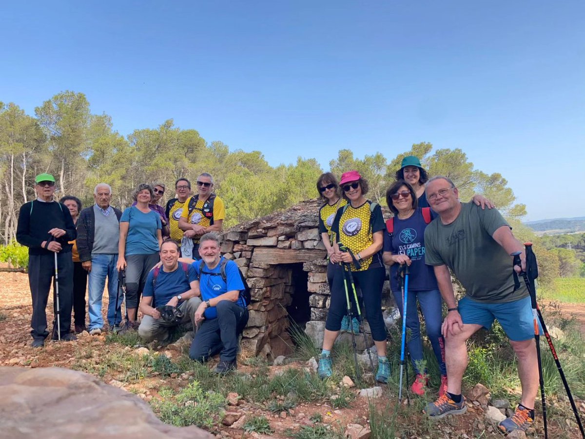 SocietatLaLLiga's tweet photo. Avui hem fet la caminada ruta barraques de pedra seca … preciosa!! … moltes gràcies a @AEMdeKP i particularment al Jordi Bernadet. https://t.co/uWhl3rkbe2