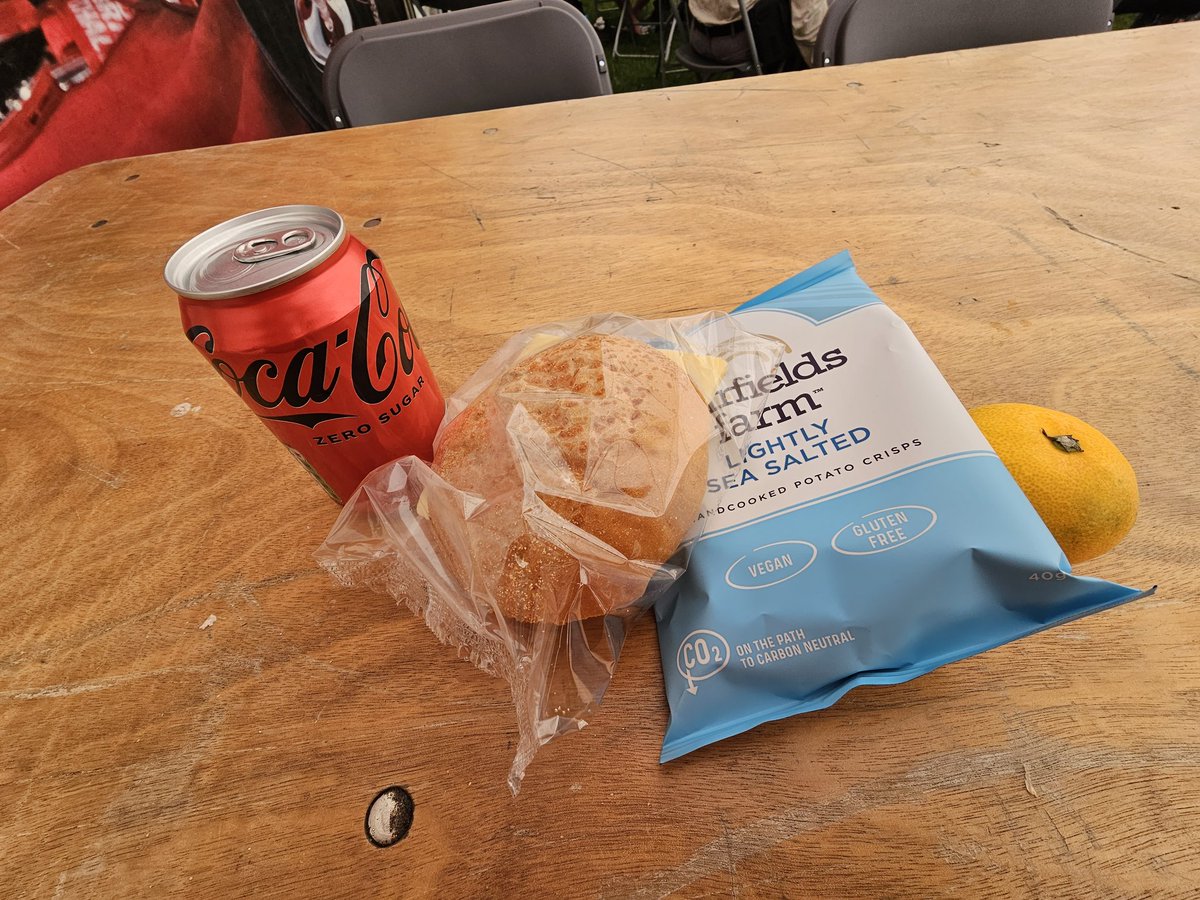 ManicEddie's tweet image. 25km into the #L2BChallenge so time for a spot of lunch