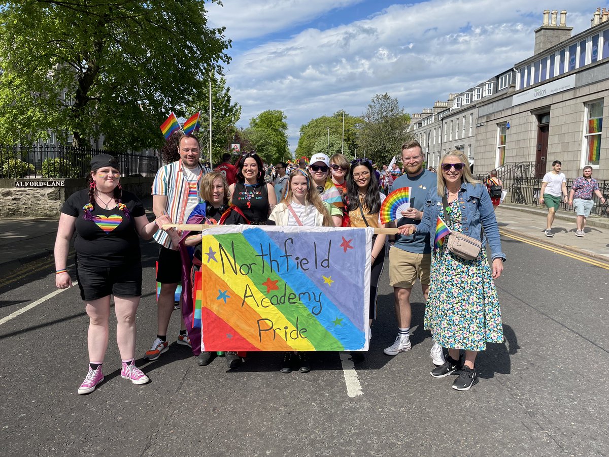 MrKerry_Bio's tweet photo. Super excited to have been involved with @PrideNorthfield coming to @GrampianPride. Great to see the pupils enjoying their first pride parade! 🏳️‍🌈🏳️‍⚧️🏳️‍🌈👍 https://t.co/oVZ7Jzl7yF
