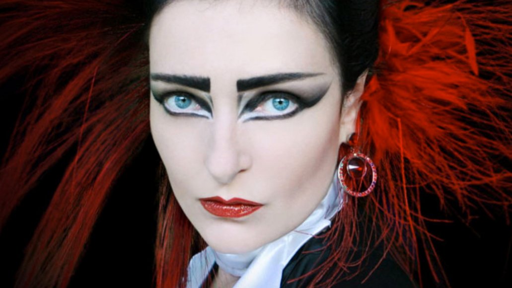 Happy birthday to the one and only Siouxsie Sioux      