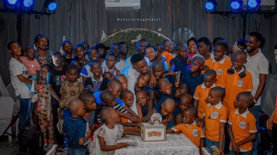thenosa_Grace's tweet photo. These pictures is from
2023
2022
2019
2018
One of the best month of my life is the month of may, when me and my team get to empower, Impact and celebrate orphans, children around the city, These beautiful children are Jesus children
Happy children’s Day
#June4th #InAddyToMe https://t.co/UkUzPgLd6L