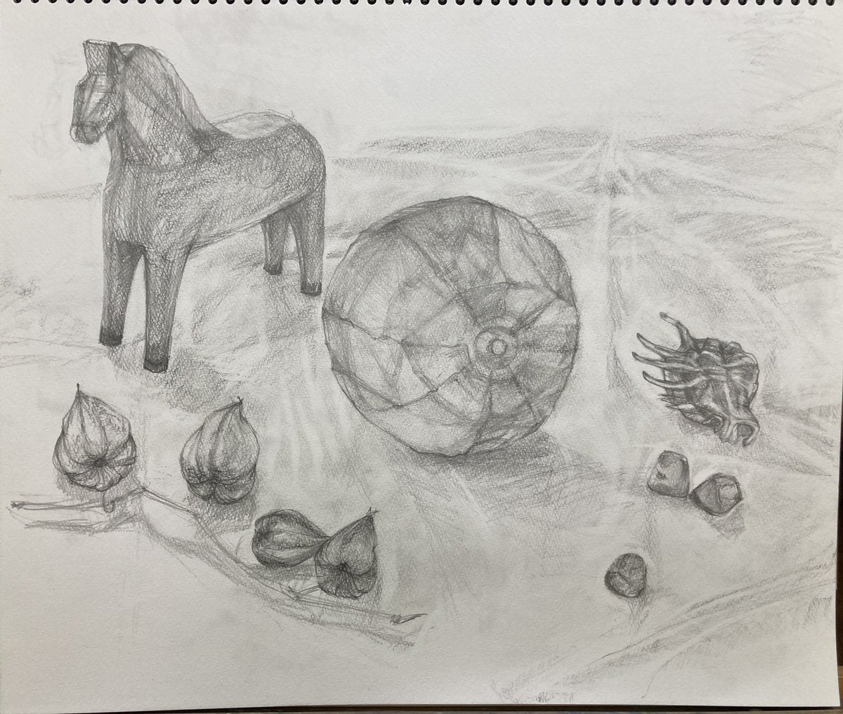 RT @AuTqqq59: #日々描く #デッサン #静物画 #水彩画 紙風船と木彫りの馬、鬼灯、貝殻、ガラスの置物。なんとか完成。本日も余裕なくギリギリ。モチーフに気に入ったもの選んだけど構成に悩んで時間がかかった。課題だな…。