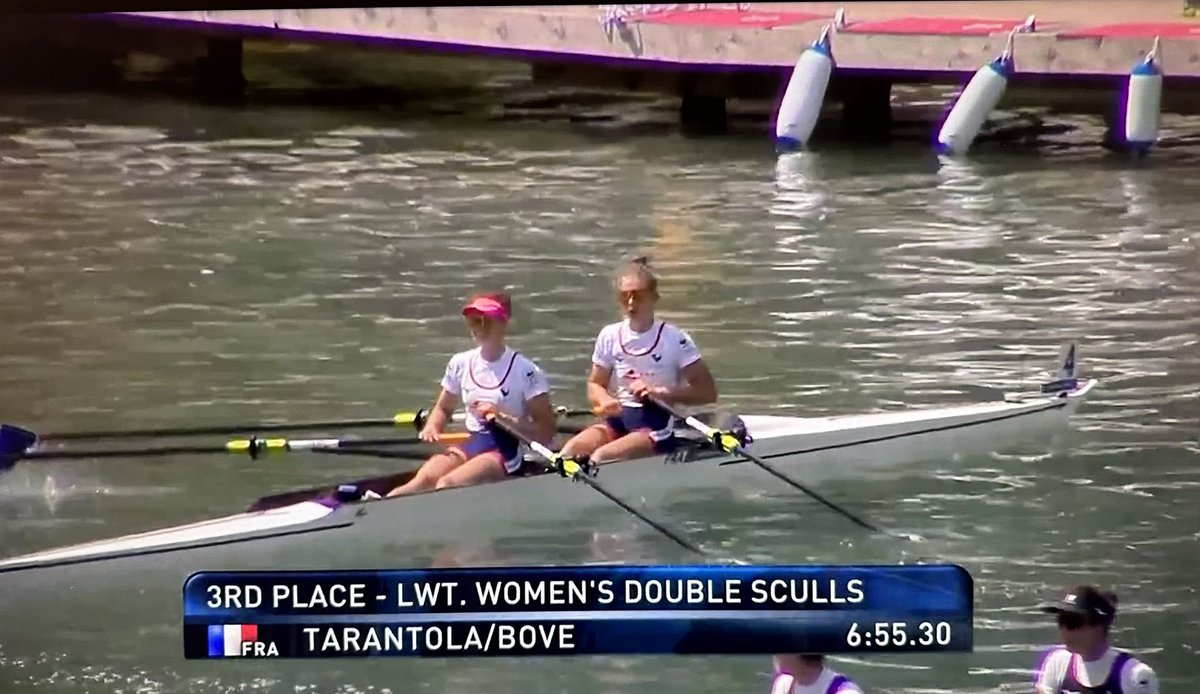 Le bronze 🥉pour <a href="/ClaireBve/">Bové Claire • OLY •</a> et <a href="/TarantolaLaura/">Laura Tarantola</a> aux championnats d’Europe à Bled en 2 de couple poids léger derrière l’Angleterre et la Grèce.
Bravo les filles. La saison est encore longue. 👏

#aviron #manteslajolie
<a href="/ManteslaJolie_/">Mantes-la-Jolie</a> <a href="/CUGPSEO/">Grand Paris Seine & Oise</a> <a href="/Les_Yvelines/">Les Yvelines</a>