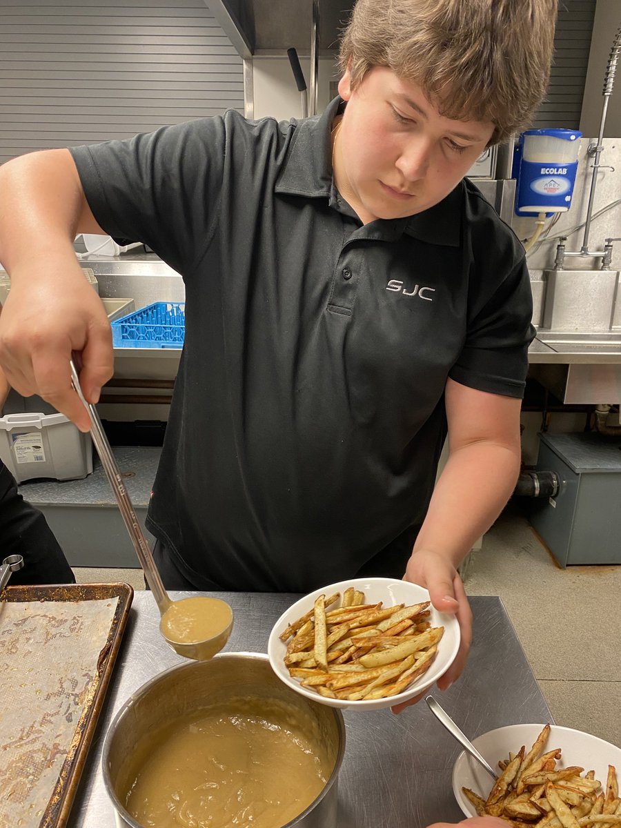 Ms. Rosati tweet media