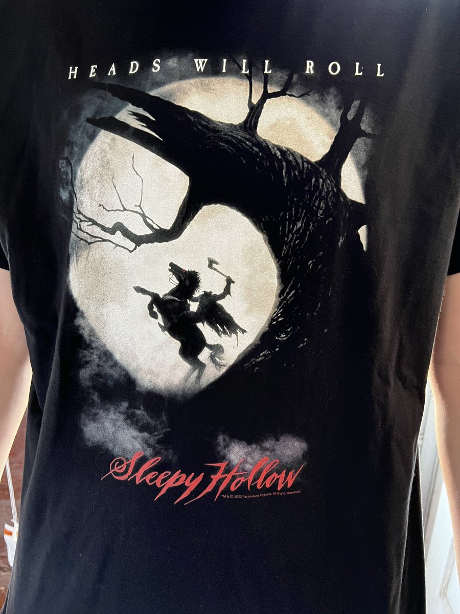 New shirt #SleepyHollow #TimBurton #johnnydepp #christiniaricci