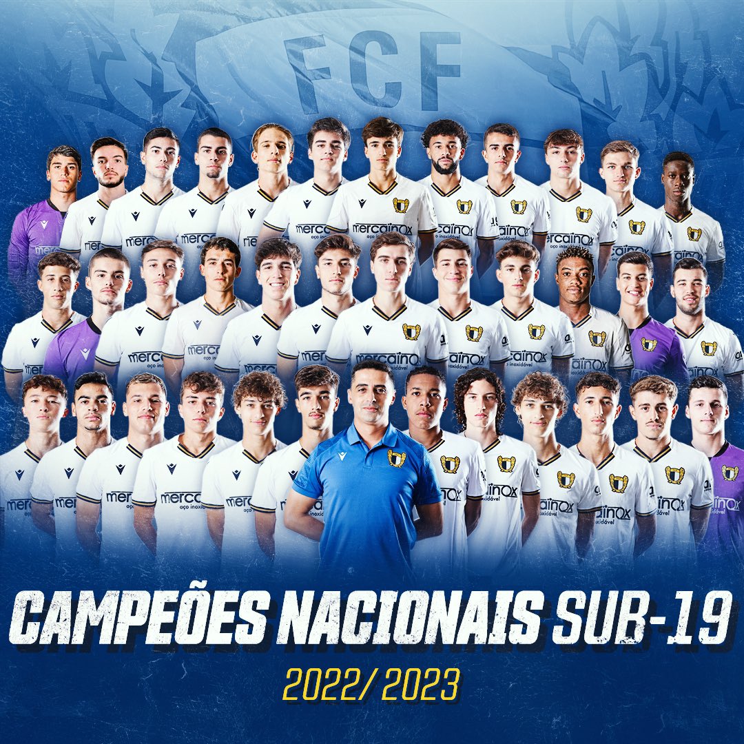 Parabéns aos Sub19 do FC Famalicão - Campeões Nacionais! Um feito inédito que vai ficar para a História! O futuro é promissor. Parabéns, campeões! 🏆🎉