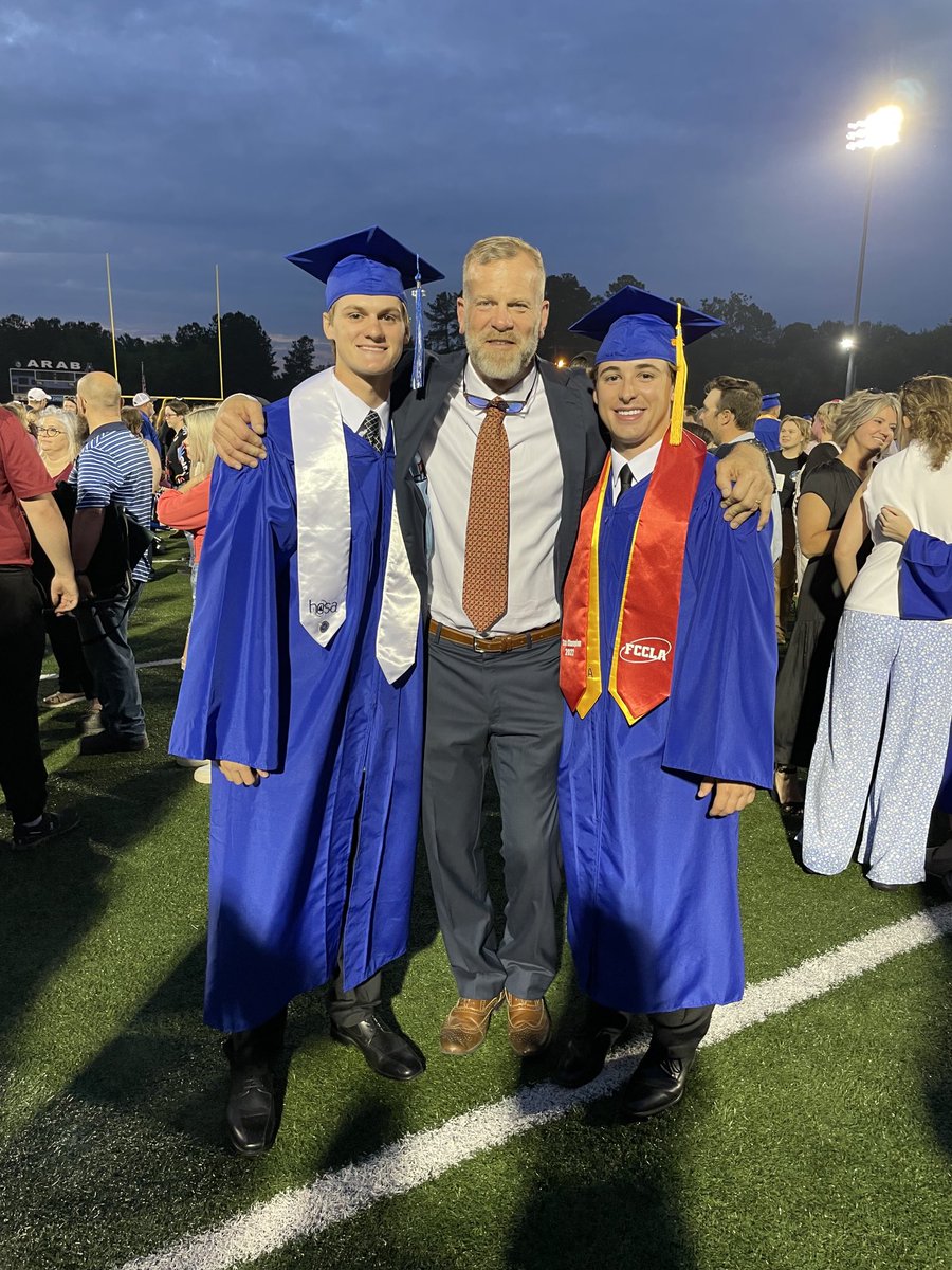 Lee Ozmint (@lozmint) on Twitter photo 