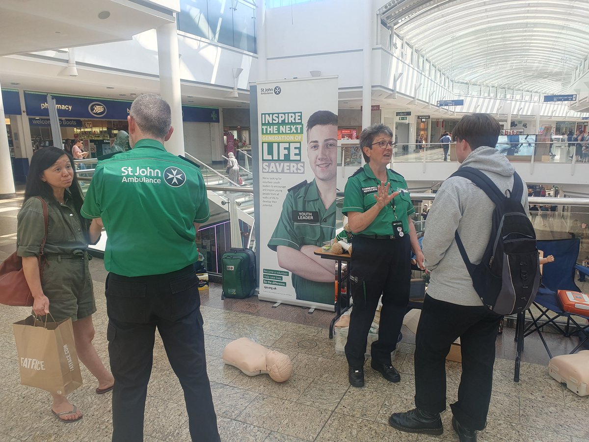 So proud to see @stjohnambulance at @mallcribbs.com fantastic demonstrations and first aid advice from our wonderful people.