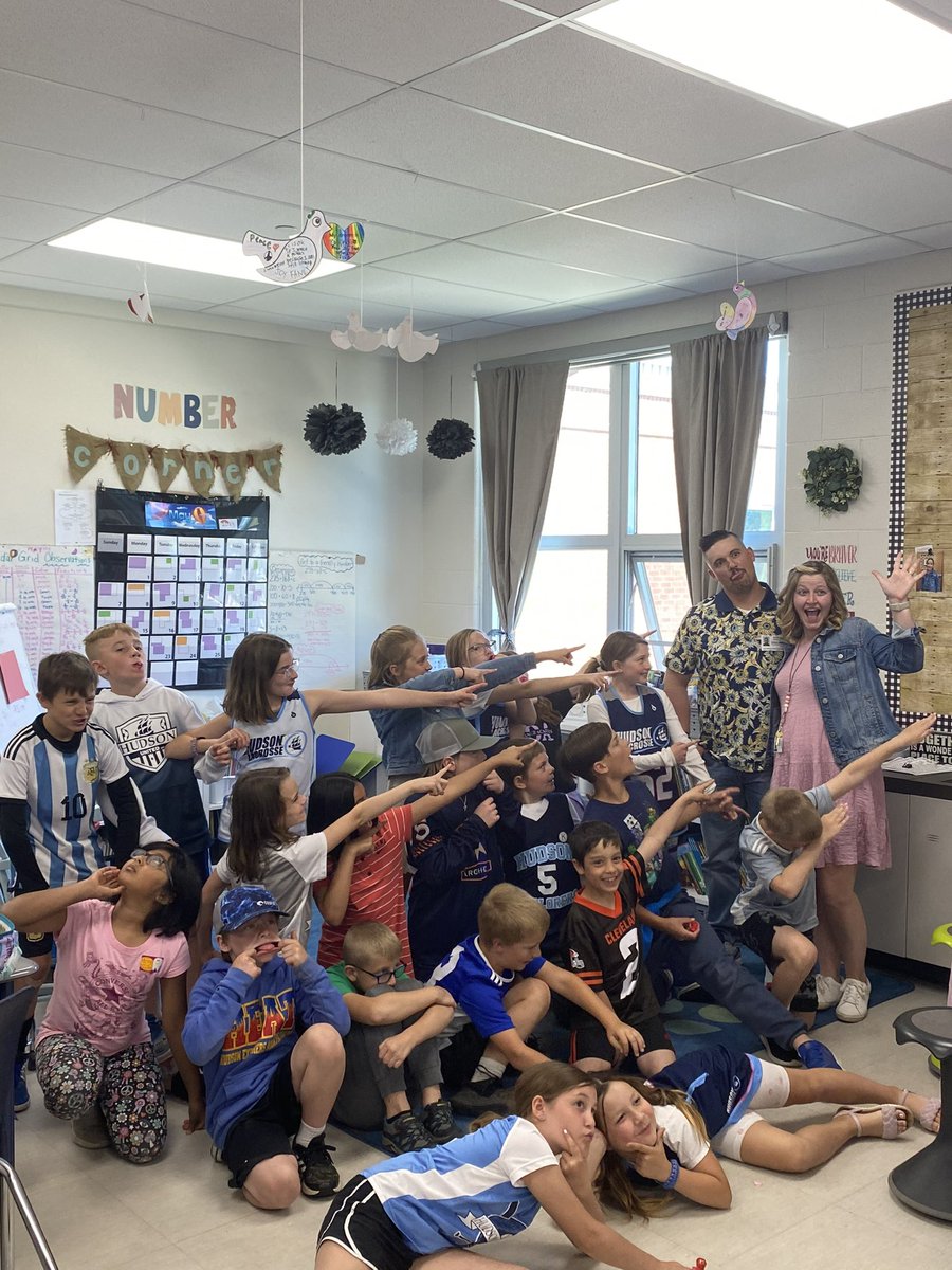 Mrs. Miller tweet media