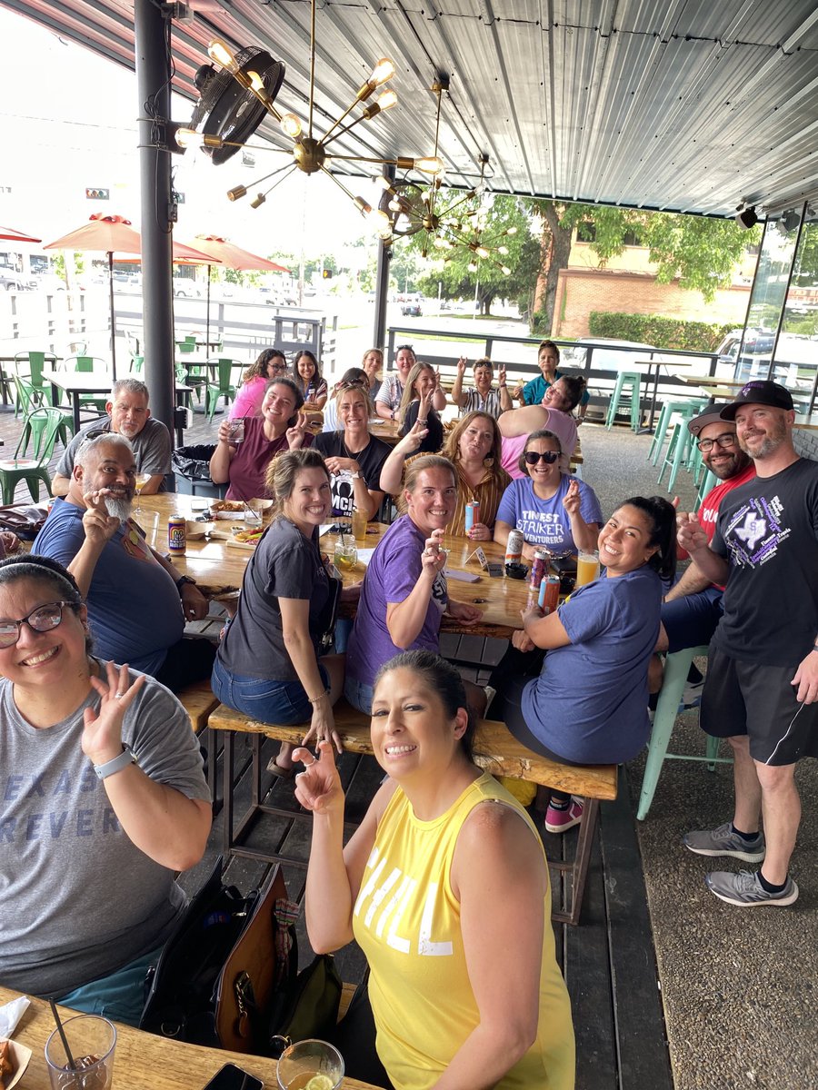 drteredjara's tweet photo. Thank you Davenport for hosting Mendez Elementary’s third annual end of school year party ⁦@MendezKids1st⁩ ⁦@drteredjara⁩ https://t.co/tzGd4FbFWB