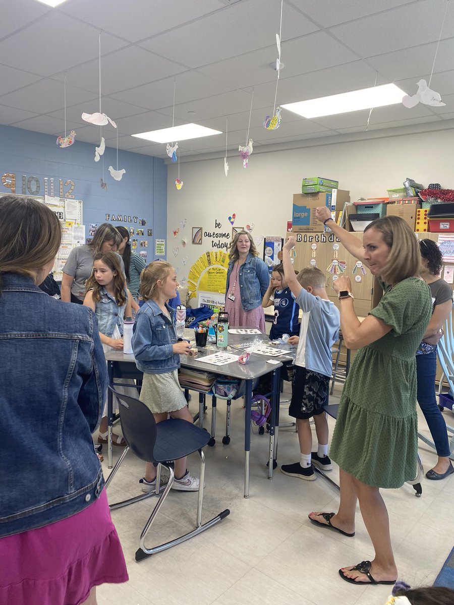 Mrs. Miller tweet media