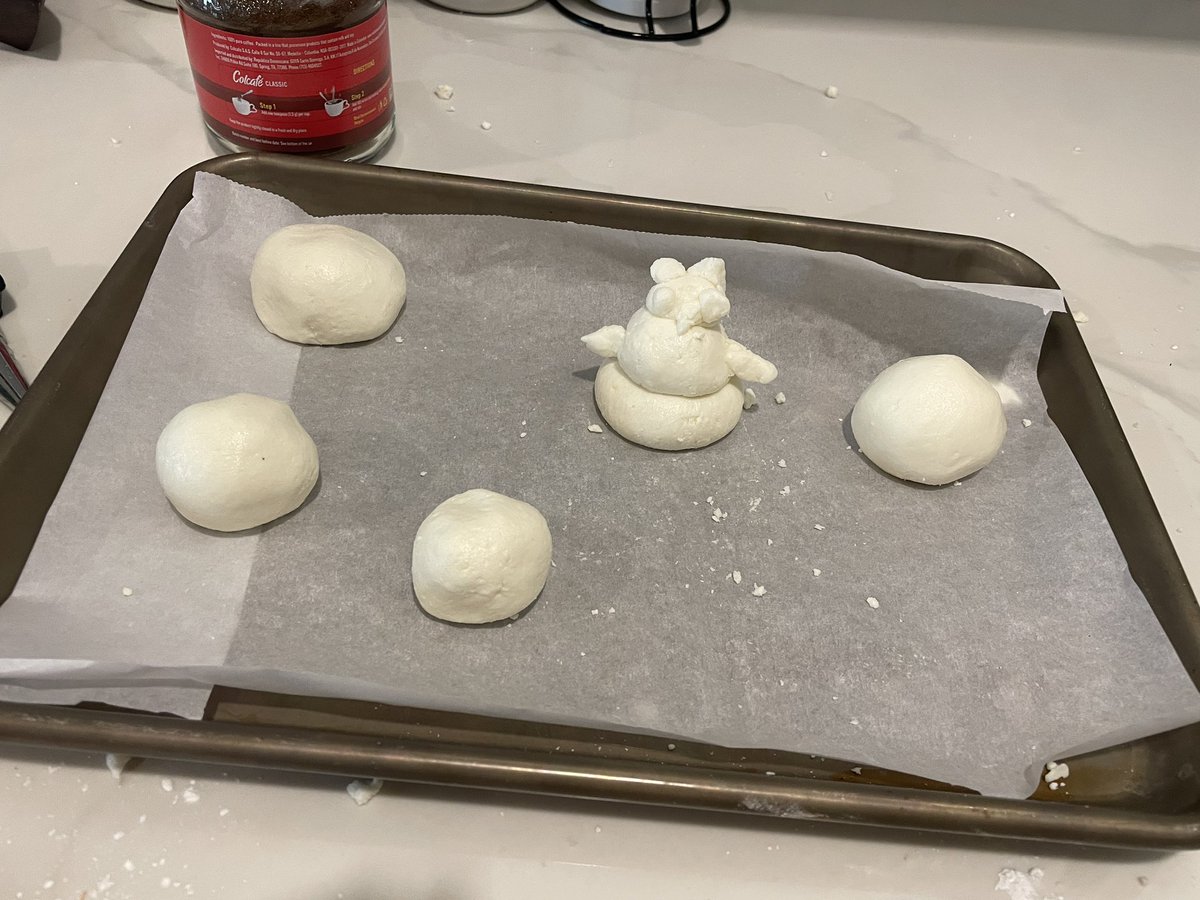 butis73's tweet image. Pandebonoman ☃️ Síganme para mas ideas de seasonal marketing. #pandebono

#SabadoDeGanarSeguidores