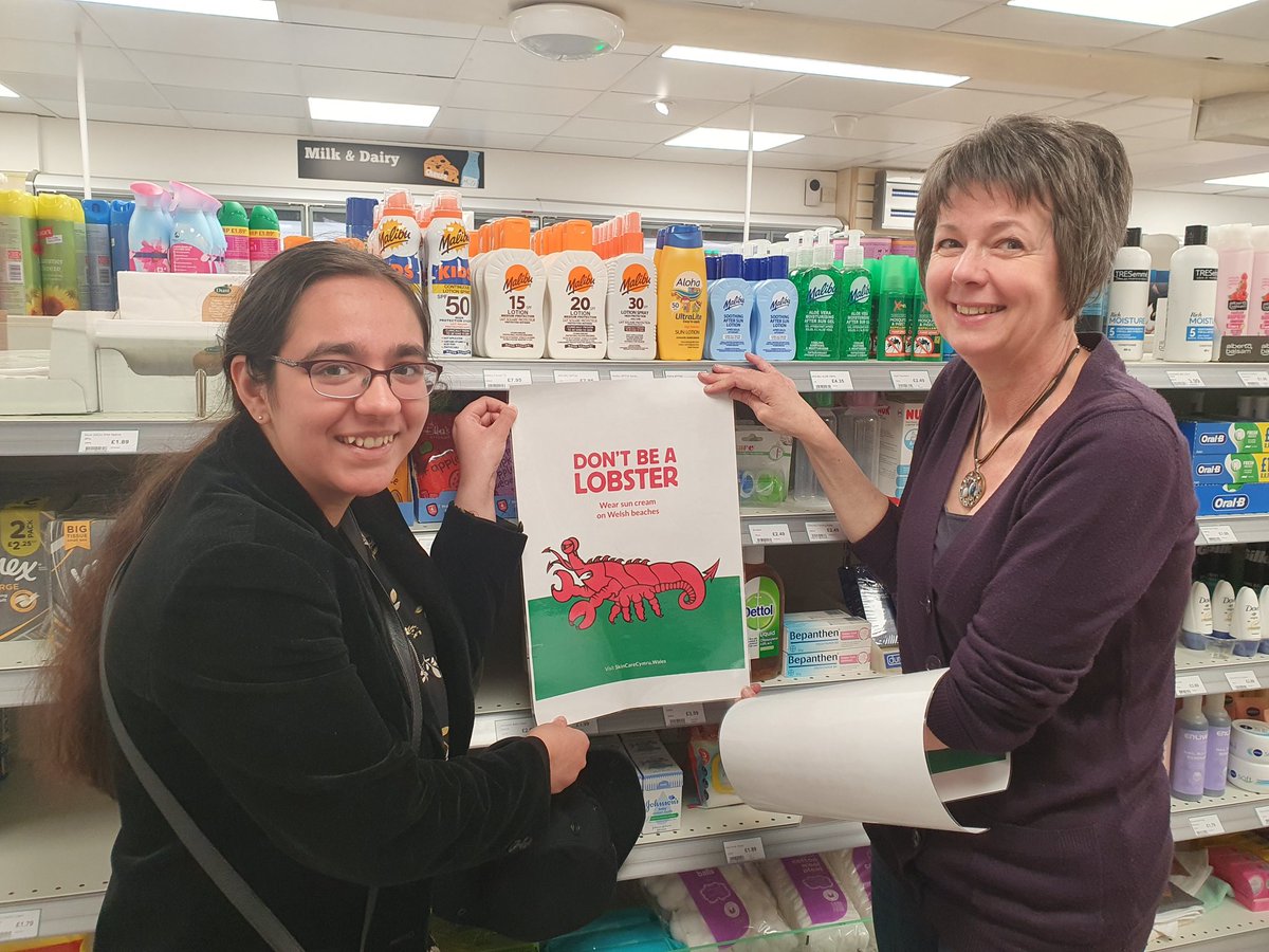Thank you to Sue at Londis Broadhaven for supporting the #DontBeALobster campaign.

Wear sunscreen on Welsh beaches.
You need to reapply every 2 hours.

Wear a big hat. Cover arms and legs.

Stay out of the midday heat (11am to 3pm).