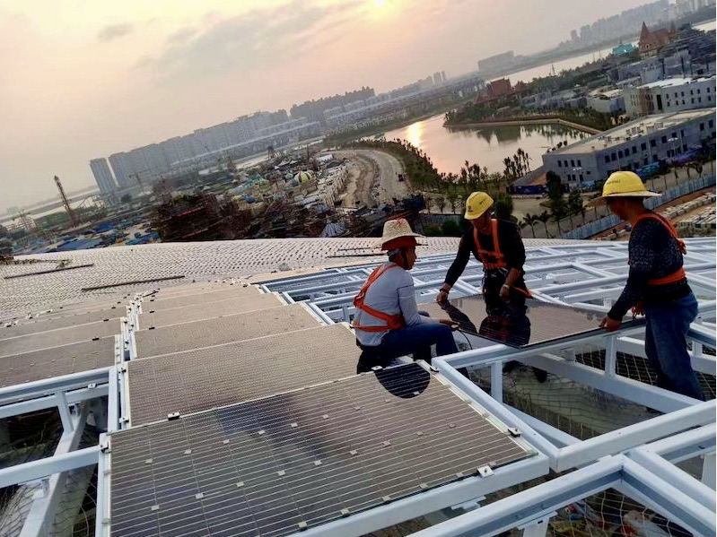 SOLARMI_BIPV's tweet photo. Conoce nuestros módulos de Integración Fotovoltaica Arquitectónica #energiafotovoltaica #panelessolares #energiasrenovables #solarpower #instasolar #sustainability #greenenergy #photovoltaic #cleanenergy #solarenergy #fotovoltaica https://t.co/PZgLLBU9Yn