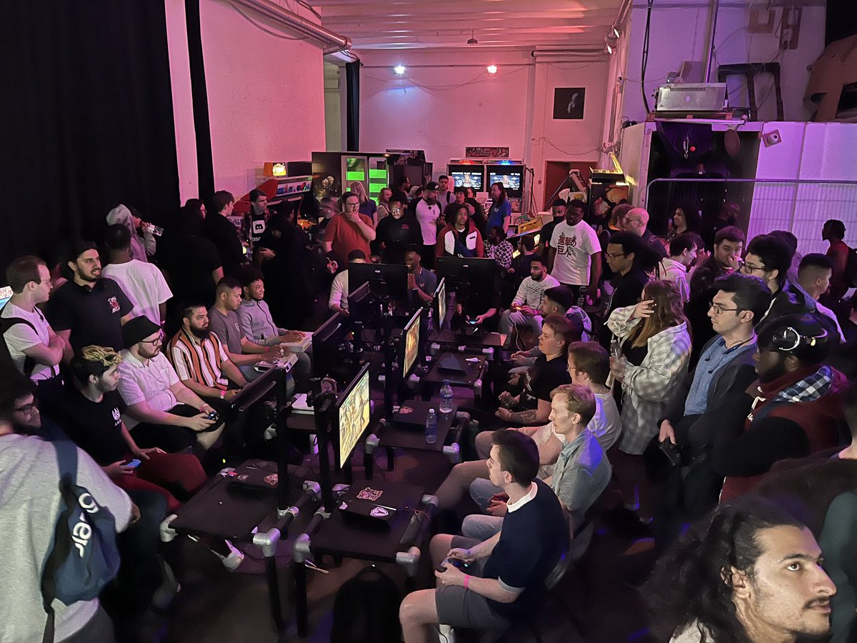 Filling up for <a href="/eastlondonFGC/">East London Fighters</a> final fight! Going on commentary soon with my brother <a href="/EternalDragon28/">Eternal Dragon</a>.