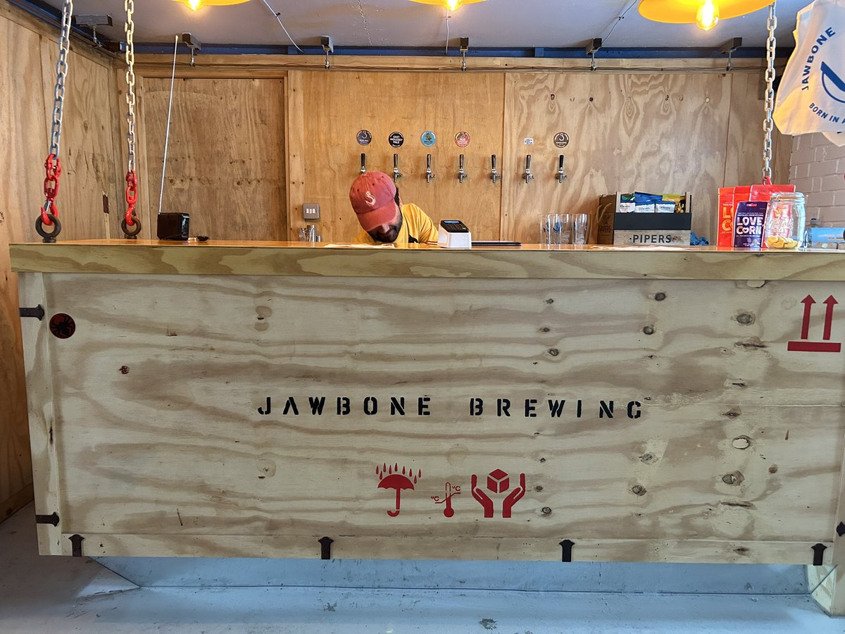CallabyMatt's tweet image. In Twickenham for the prem rugby final so decided to pop into @jawbonebrewing for a couple.  Amazing beers poured by Ben the owner. Get down here people it’s quality!