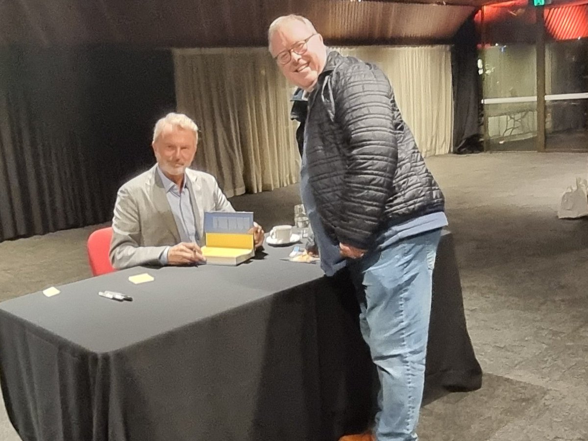 TheGrantsGuy's tweet photo. Meeting my second famous Kiwi / Aussie actor in a week - Sam Neill. Great to talk about all things about one of my favourite movies - The Dish. https://t.co/jSTJbB8VTO