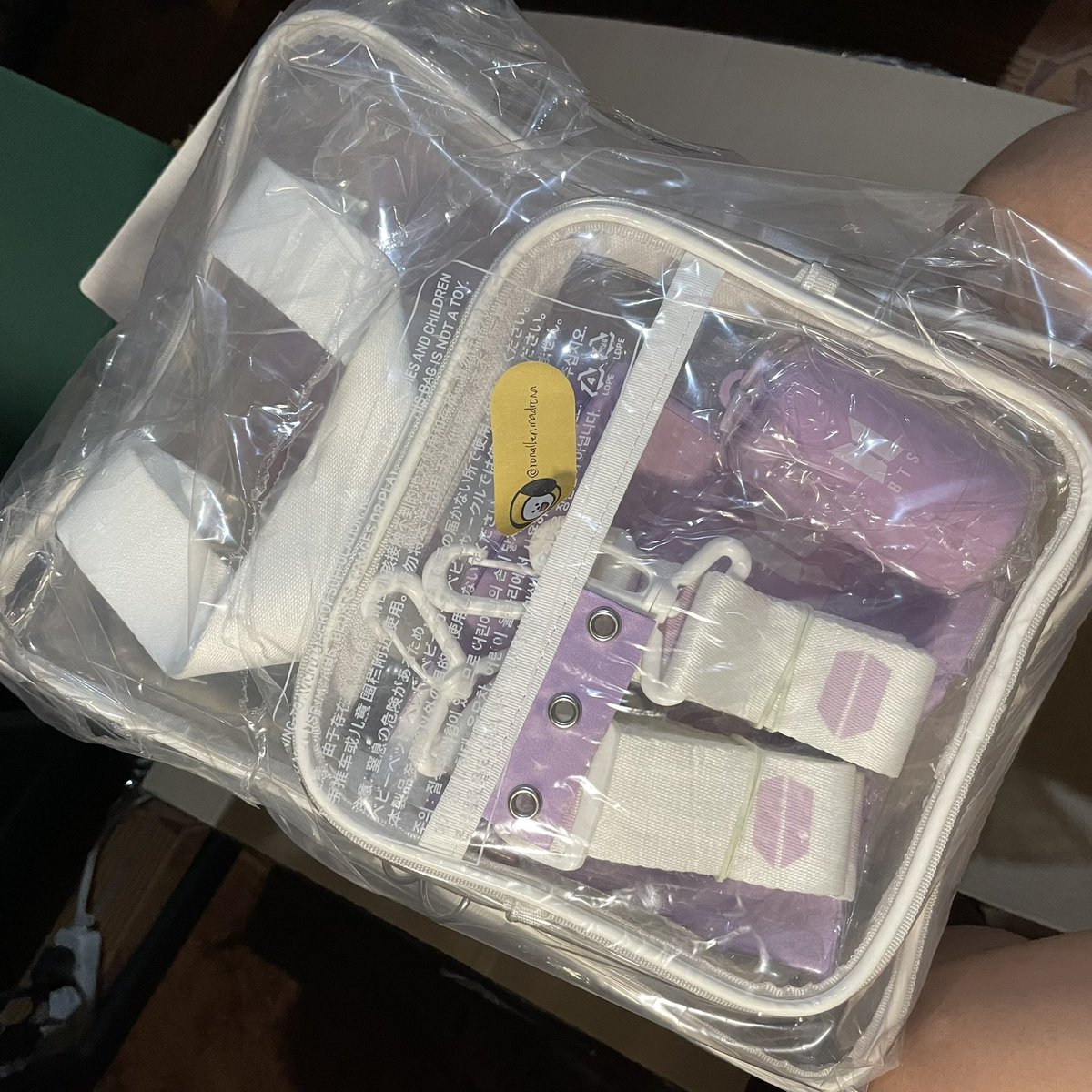 rona_rkives's tweet photo. ON HAND BTS Merch Box 7

4,000php + LSF
3,500 (payo)

50% DP, RB after 10 days
PAYO prio

*complete inclusions, unsealed but unused - opened just once

wts lfb bts ph onhand merch box 7 for sale https://t.co/8F6wTQUYz0