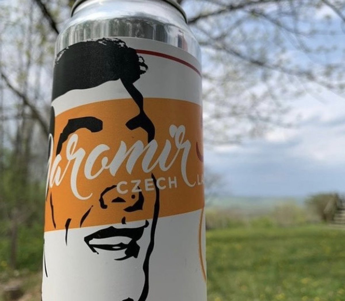 We love to see which beers you’re sipping on in the summertime! 🍺 Snap a photo, share it, and tag us! 📸 Thanks for sharing sundre87! <a href="/stjacobsvillage/">St. Jacobs Shops</a> #craftbeer #brewery #beer