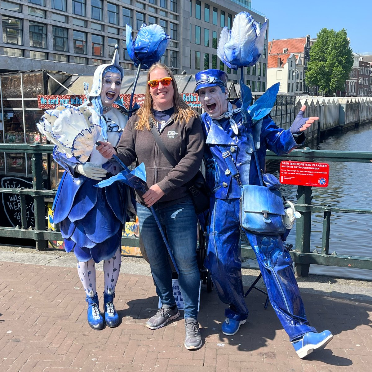 We met a fun couple in Amsterdam this afternoon.
youtube.com/shorts/7SBIEXX…