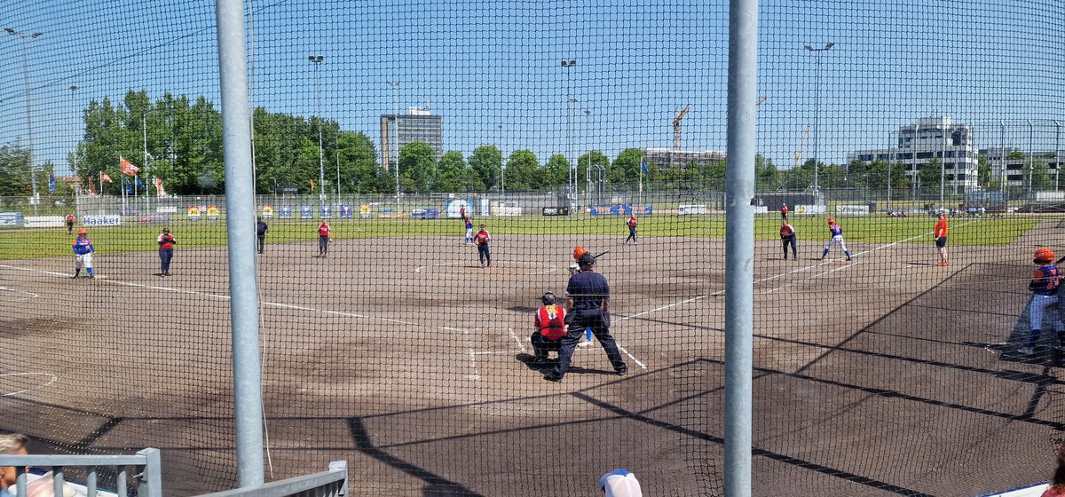 Olympia wins the first game against UVV 6-0