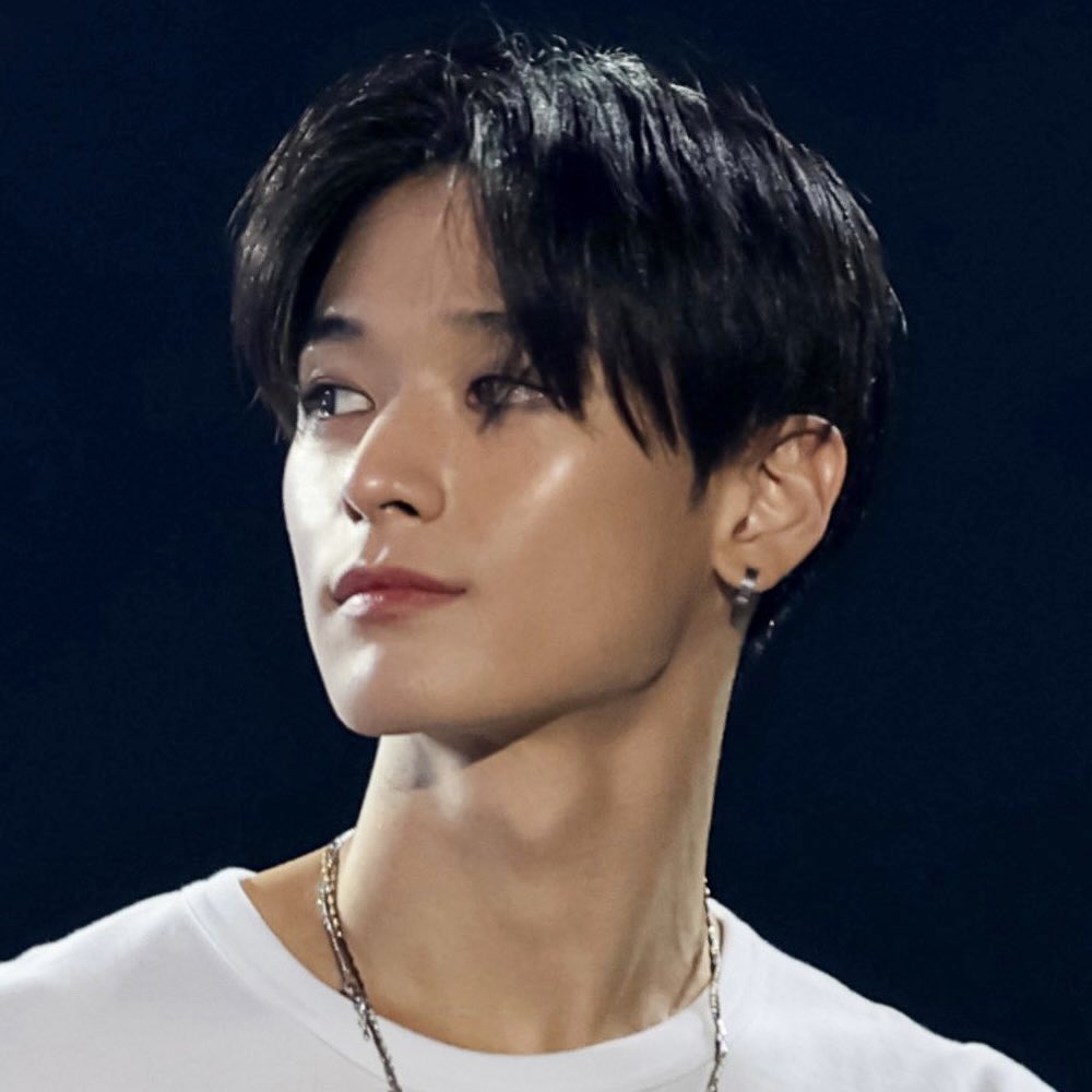 KISSYJEONS's tweet photo. mmm he’s so https://t.co/8FVLIF3pzt