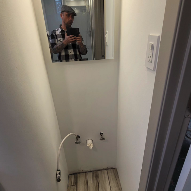 SanifloUSA's tweet photo. #repost from IG: esuderow About 90 percent done. Toilet and shower are functional. Still have to work out the tiny space for the sink. Everything seems to fit well considering it's only 31 sqft.
.
#diy #homeimprovement #tinybathroom #saniflo #thisoldhouse https://t.co/bz0djFCe12