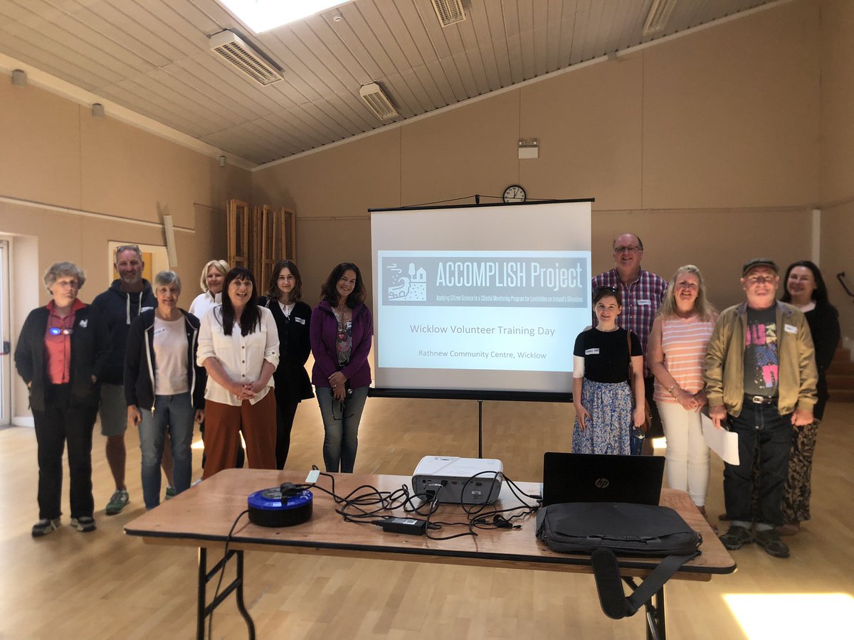 What a great day, the sunny weather and a great turn out and enthusiasm from the Wicklow volunteers! 🙌🏼 
@NiamhCullen6 @hegarty_susan @megafloods #ACCOMPLISHProject #Citizenscientists #wicklow