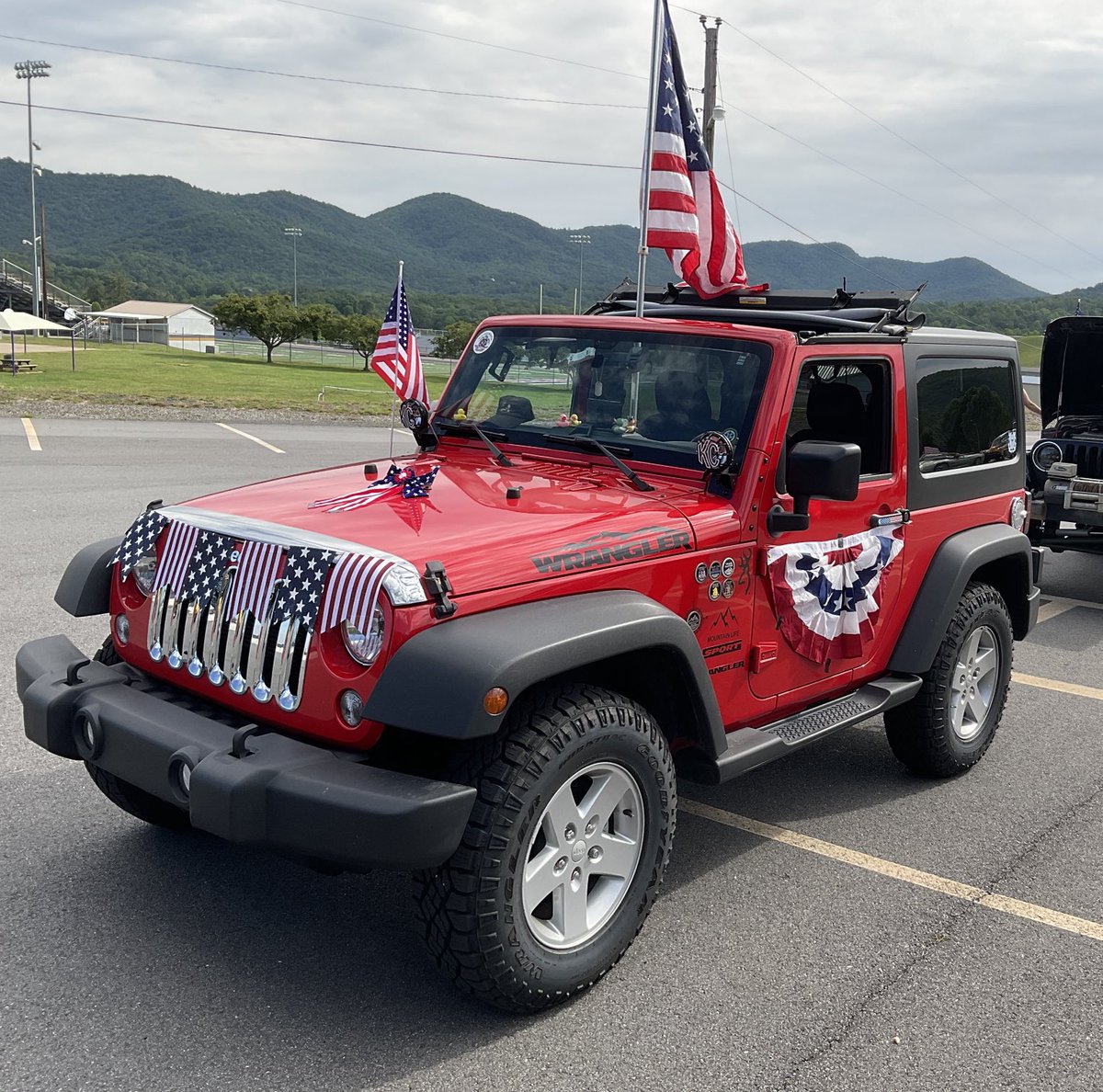 tompwhite_vb's tweet image. #MemorialDay2023 #MemorialDayParade 🇺🇸🇺🇸🇺🇸
All set for our annual Memorial Day Parade. Honoring those who
gave some and those who gave all. 🇺🇸🙏