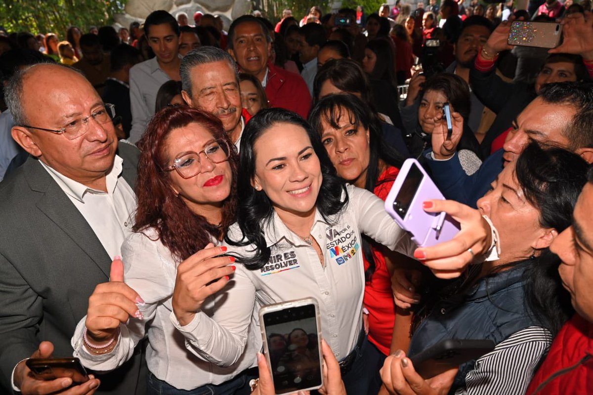 Alejandra Del Moral tweet media