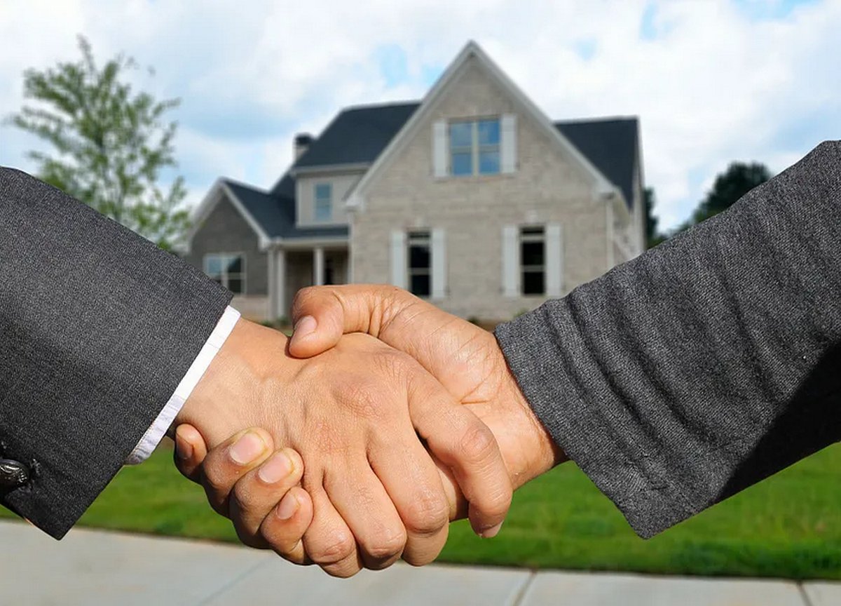 billschantz_'s tweet photo. Avoid house buying mistakes: Valuable advice for a successful purchase. Read more: https://t.co/peLzkzZFjV 

#HomeBuying
#RealEstateTips https://t.co/vdvJDYgSt4